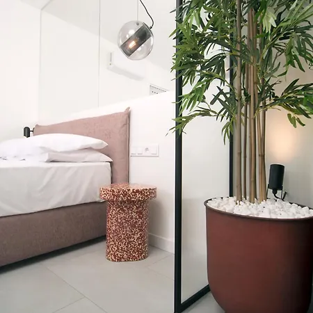 Apartamento Box 27 Calamata