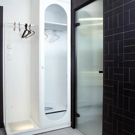 Box 27 דירה קלמאטה