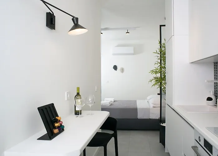 Box 27 * كالاماتا